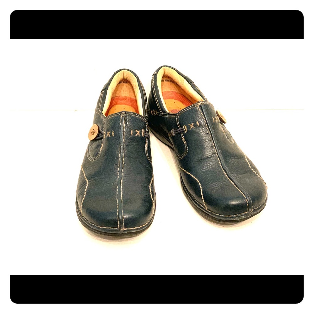 Clark’s Unstructured Women’s Un. Loop Slip on Shoe